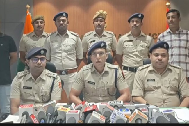 अपहरण के 24 घंटे के भीतर पुलिस ने पीड़ित को बचाया कई शातिर गिरफ्तार 
