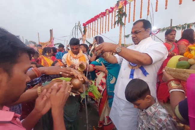 लोक आस्था का महापर्व छठ पूजा का आज समापन