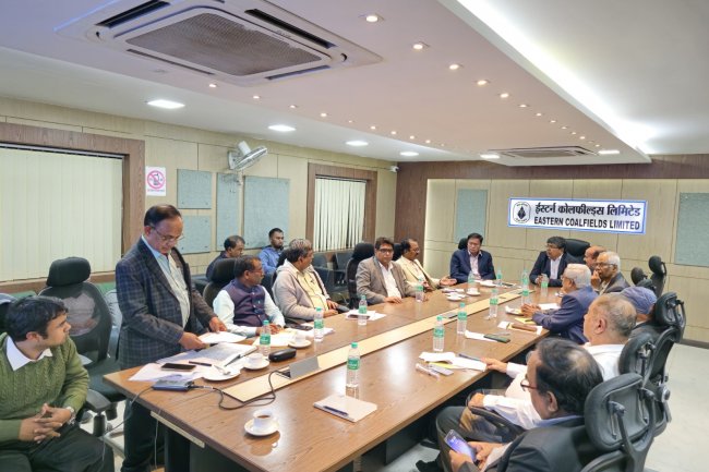 सुरक्षा पर उच्च स्तरीय विशेषज्ञ समिति ने ईस्टर्न कोलफील्ड्स लिमिटेड ईसीएल का दौरा किया