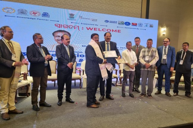 ईसीएल के सीएमडी श्री सतीश झा को प्रतिष्ठित खनन नवाचार पुरस्कार से सम्मानित किया गया