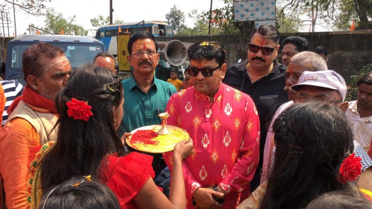 समाजसेवी कृष्णा प्रसाद को कैलाश मंदिर कमेटी के द्वारा भब्य स्वागत