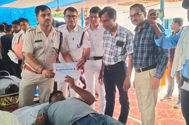 सलानपुर थाना पुलिस की ओर से रक्तदान शिविर 