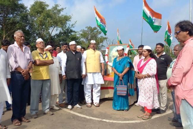 इंदिरा गांधी की 41वीं पुण्यतिथि पर दुर्गापुर में श्रद्धांजलि