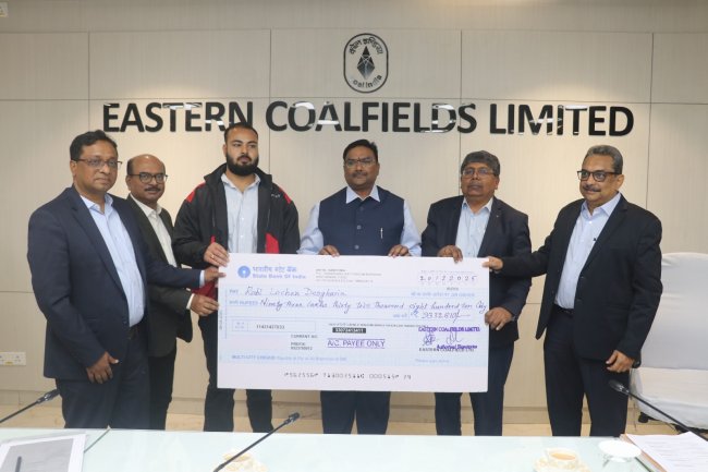 ईसीएल द्वारा पुनर्वास एवं पुनर्स्थापन नीति के अंतर्गत रोजगार के स्थान पर पहली बार एकमुश्त वन टाइम लंप सम OTL मुआवज़े का वितरण