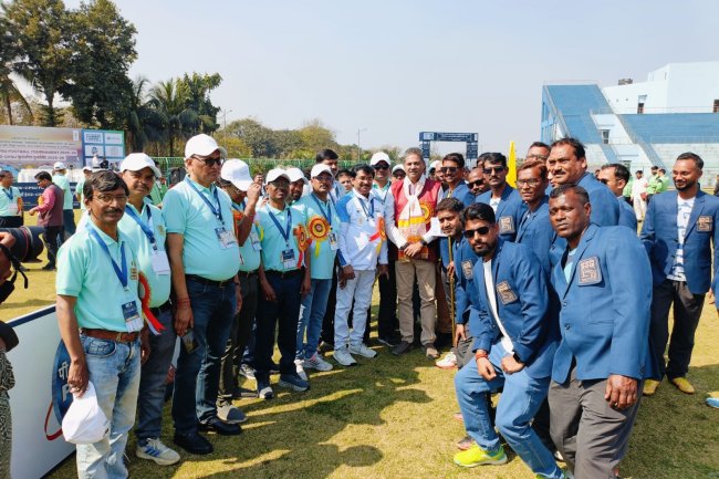 शहीद भगत सिंह स्टेडियम दुर्गापुर में डीवीसी द्वारा आयोजित 8वीं अंतर केंद्रीय विद्युत क्षेत्र उपक्रम फुटबॉल प्रतियोगिता 2026 का भव्य शुभारंभ