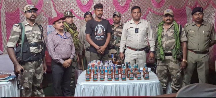 चुनाव से पहले सीमा पर बढ़ी सख्ती डुबुरडिही चेकपोस्ट पर भारी मात्रा में अवैध शराब के साथ युवक गिरफ्तार