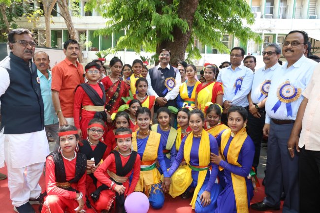 आधुनिक भारत के शिल्पकार को श्रद्धांजलि ईसीएल द्वारा डॉ बी आर आंबेडकर की 135वीं जयंती का आयोजन
