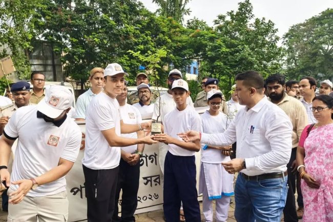 एक पेड़ माँ के नाम की गूंज से महका प्रकृति का आँगन